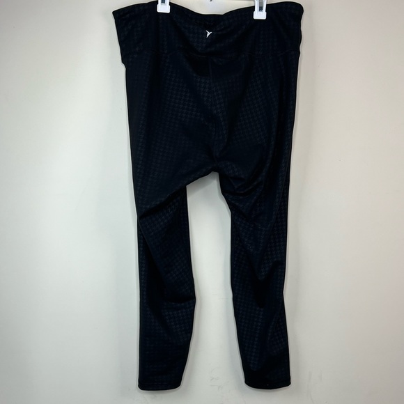 Old Navy Black Houndstooth Print Leggings - Picture 4 of 6